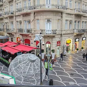 Solo On Nizami Street فندق باكو
